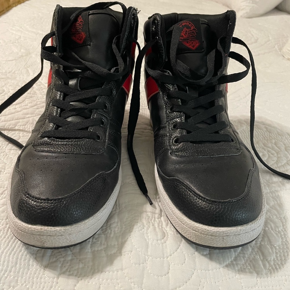 They are in good condition, they are size 10